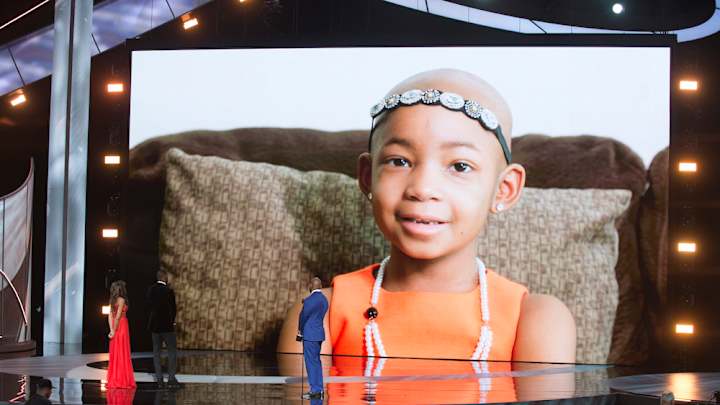 After father’s speech, Leah Still gets her ESPY award