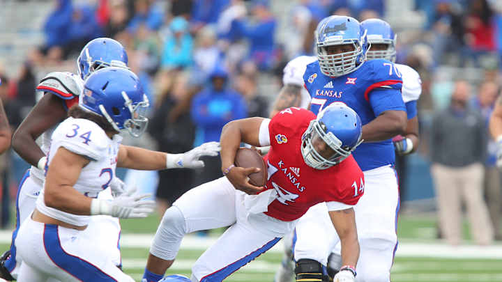 Kansas QB Cummings needs knee surgery after spring game