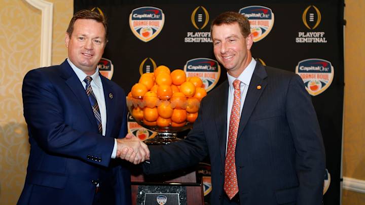 The ESPN2 Spanish broadcast of the Orange Bowl is confusing people The ESPN2 Spanish broadcast of the Orange Bowl is confusing people