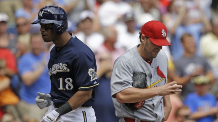 Davis hits 2 homers, Brewers beat Cards Davis hits 2 homers, Brewers beat Cards