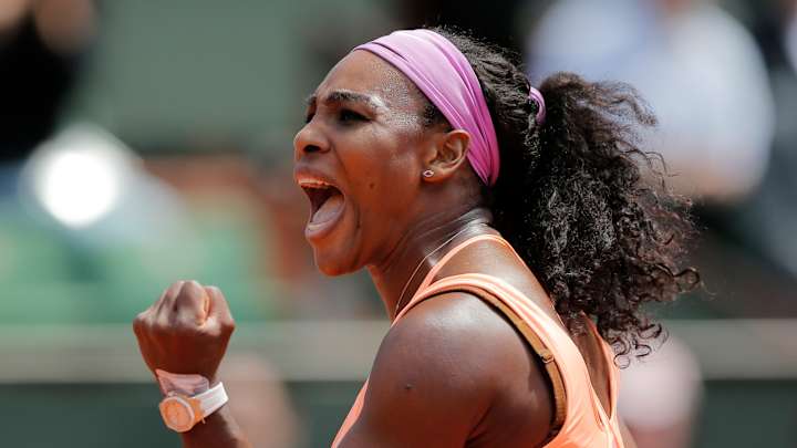 Serena Williams eases into French Open semifinals