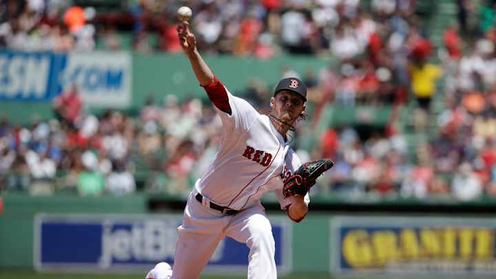 Red Sox rally for 7 runs in 8th, sweep Athletics 7-4