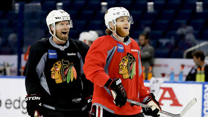 D Timonen, F Versteeg in lineup for Blackhawks for Game 4 D Timonen, F Versteeg in lineup for Blackhawks for Game 4