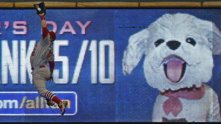 Lind homers, Brewers beat Cardinals for 2nd win in 12 games