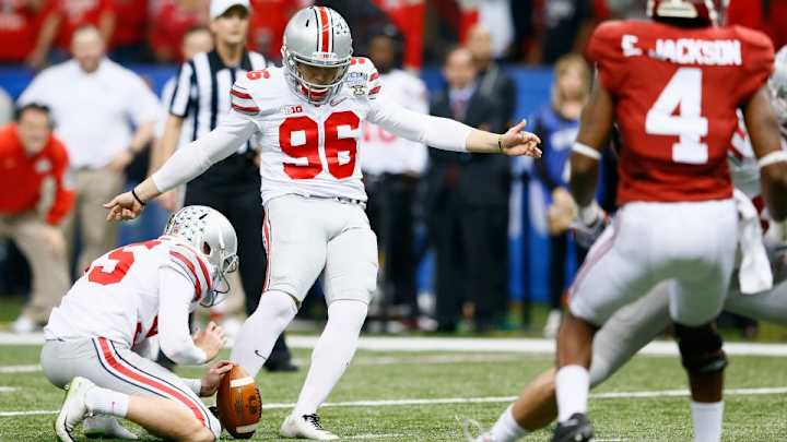 Watch: Ohio State coach nailed in the head by field goal attempt