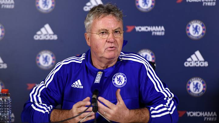 Guus Hiddink's challenge to Chelsea players: Look in the mirror to fix woes Guus Hiddink's challenge to Chelsea players: Look in the mirror to fix woes