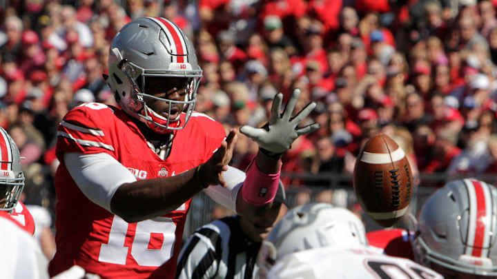 Top-ranked Ohio State using 2-quarterback system