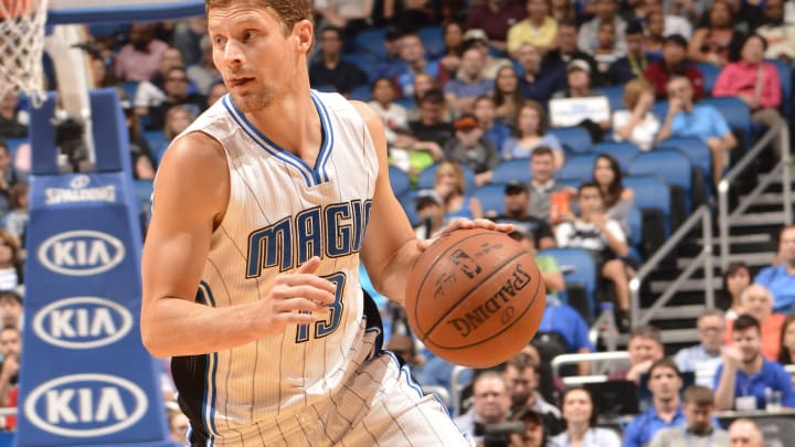 Thunder send guard Luke Ridnour to Toronto for Zubcic