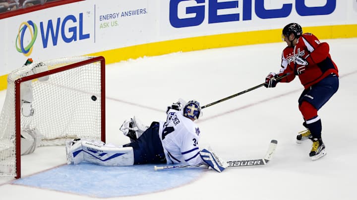 Ovechkin, Holtby help Capitals to shootout win over Leafs