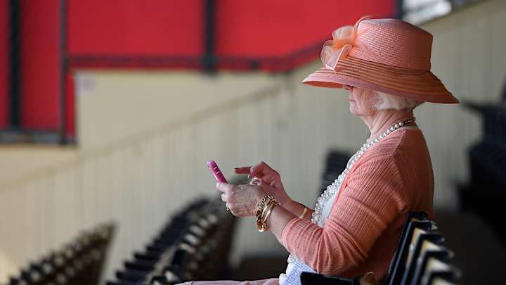 Pimlico official says Preakness could move to Sunday in 2016