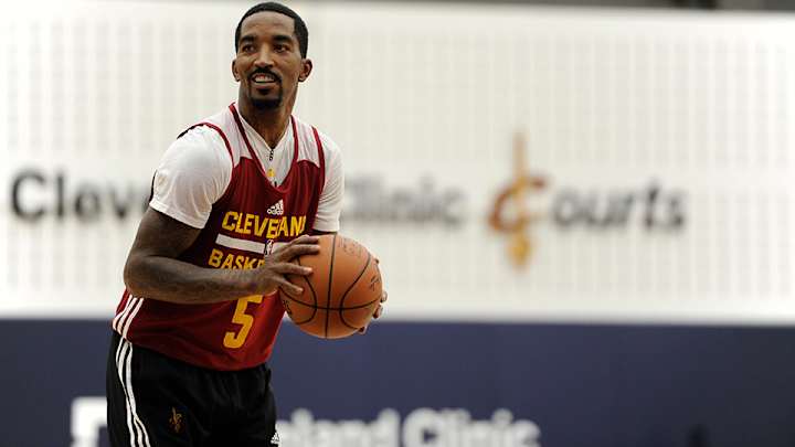 Watch: J.R. Smith wins $30,000 for military member with half-court shot