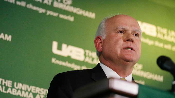 UAB to resume playing football in 2017