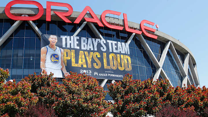 Monty Williams: It might be illegal for Warriors games to be so loud