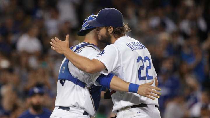 Kershaw's 15 Ks lead Dodgers over Giants 2-1