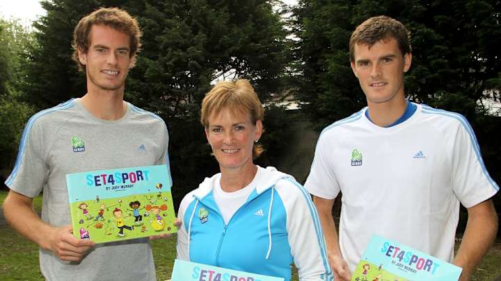 Andy Murray's mom starts funny Twitter fight between her sons