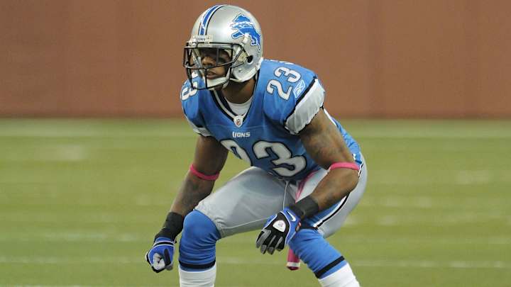 Carolina Panthers cornerback Chris Houston announces retirement