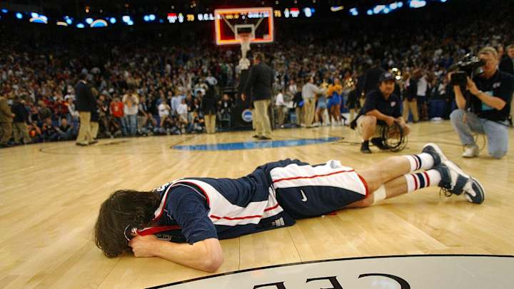 UCLA, Gonzaga meet again, nine years after Adam Morrison cried at midcourt