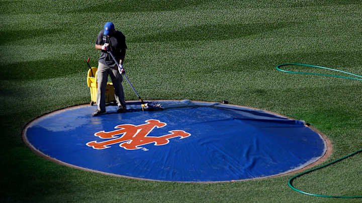 The Latest: Conforto in Mets lineup, Morales sits for Royals