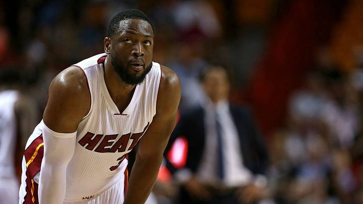 Dwyane Wade burns fan who says LeBron James carried him