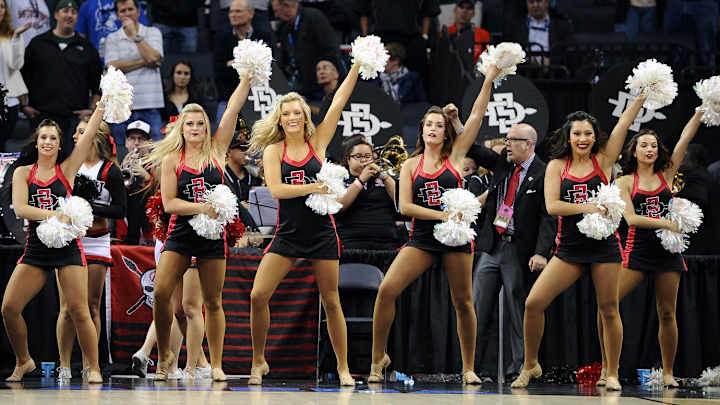 NCAA Tournament Cheerleaders: South
