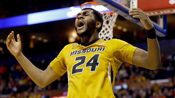 Illinois survives drought in 68-63 victory over Missouri Illinois survives drought in 68-63 victory over Missouri