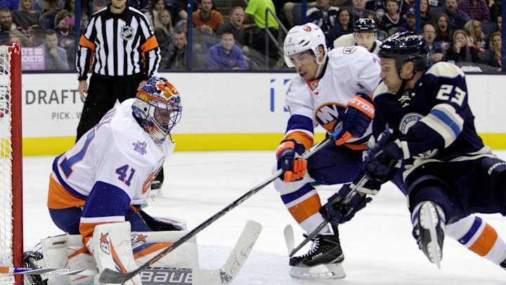 Halak gets 37th career shutout, Islanders beat Blue Jackets