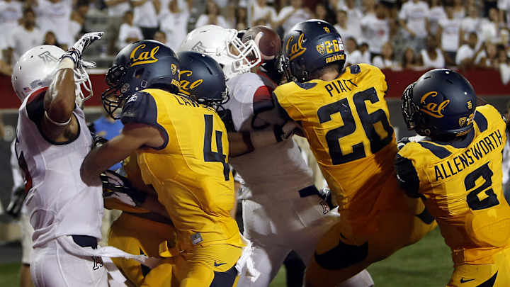 12 college games decided on long last-play passes since 2000