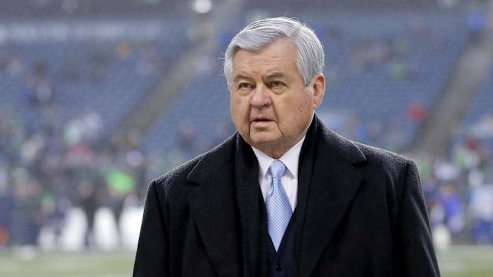 Richardson gives $100,000 to families of Charleston shooting Richardson gives $100,000 to families of Charleston shooting