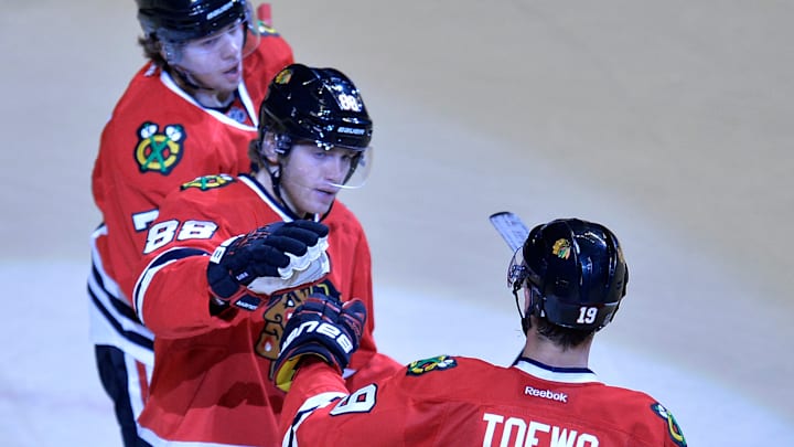 Blackhawks give Columbus 6th straight loss 4-1 Blackhawks give Columbus 6th straight loss 4-1