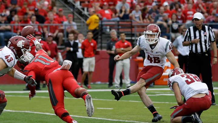 Falk leads Washington State past Rutgers