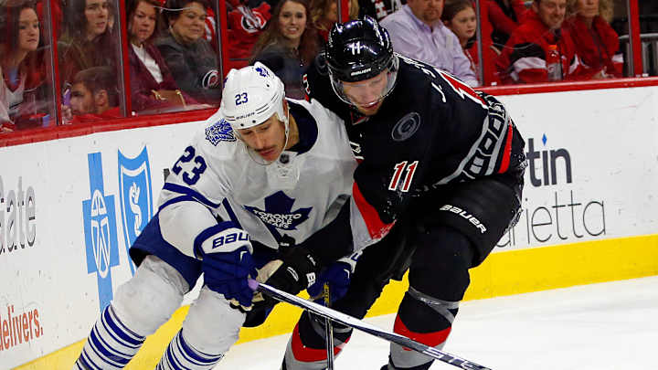 Lupul's shootout goal lifts Maple Leafs over Hurricanes 2-1 Lupul's shootout goal lifts Maple Leafs over Hurricanes 2-1