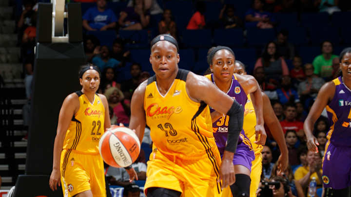 Christmas' career-high 24 lead Shock over Sparks 82-67