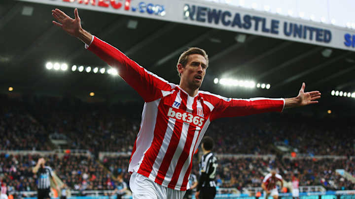 Peter Crouch scores in final minutes as Stoke rescues draw at Newcastle