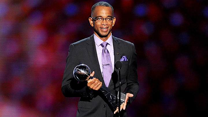 Stuart Scott's high school to induct him into Hall of Fame