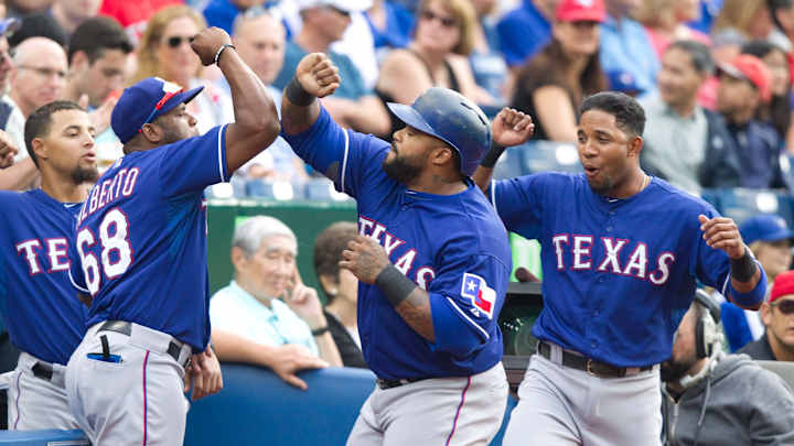 Fielder hits 300th career home run
