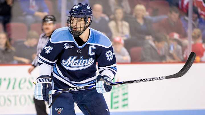 Dallas Stars sign C Devin Shore to three-year deal