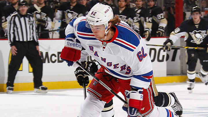 Ducks sign Carl Hagelin for 4 years, $16 million
