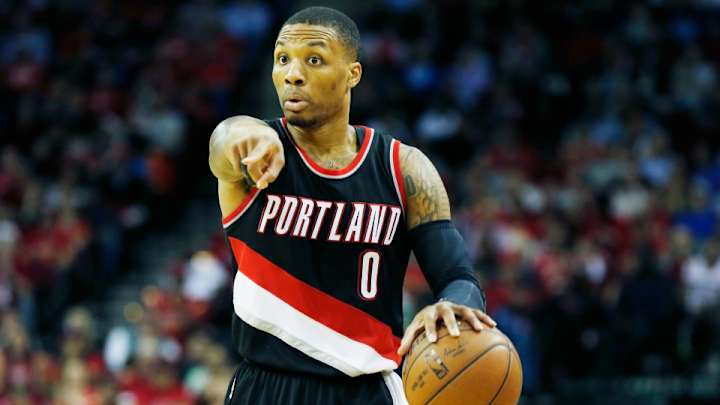 Bucks fan calls out Damian Lillard’s mixtape while he shoots free throws