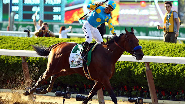 American Pharoah wins Triple Crown at Belmont, Internet reacts