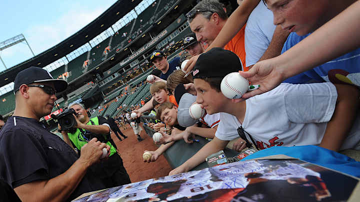 Alex Rodriguez joins Aaron in 2,000-RBI club
