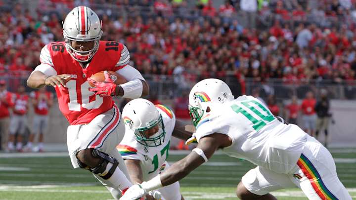 Barrett enters at QB for Ohio State after Jones' 2 picks