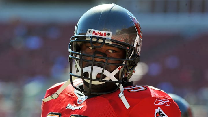 Ex-NFL DT Albert Haynesworth pleads guilty to reckless boating