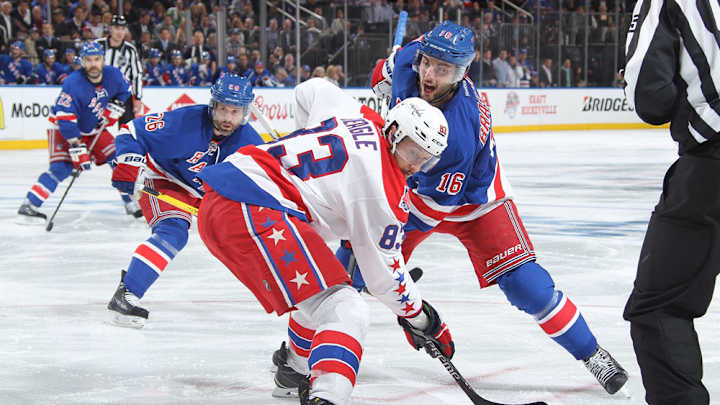 Capitals re-sign center Jay Beagle to three-year deal