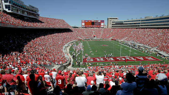 How to watch Wisconsin vs. Miami: Live stream, TV information