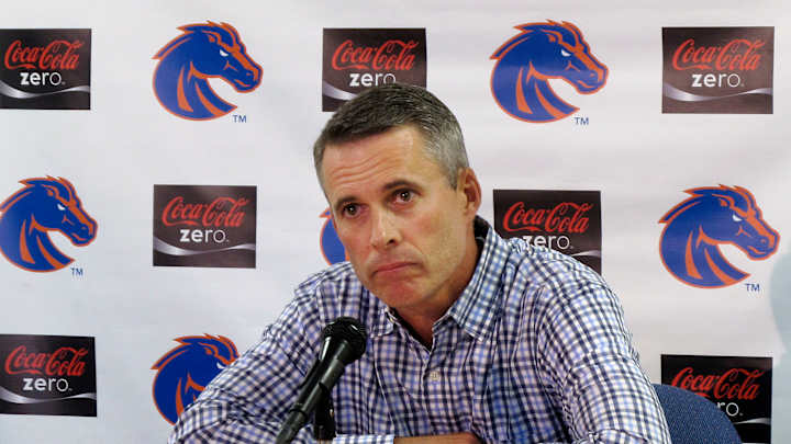 A return to Boise roots for Washington coach Chris Petersen