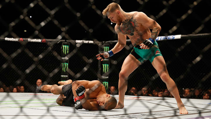 Watch: Conor McGregor knocks out Jose Aldo for UFC featherweight title