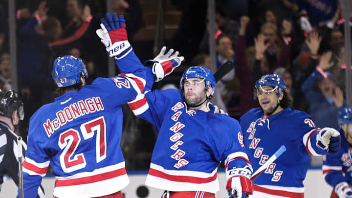 Rangers get early goals, jump on Penguins 2-1 in opener