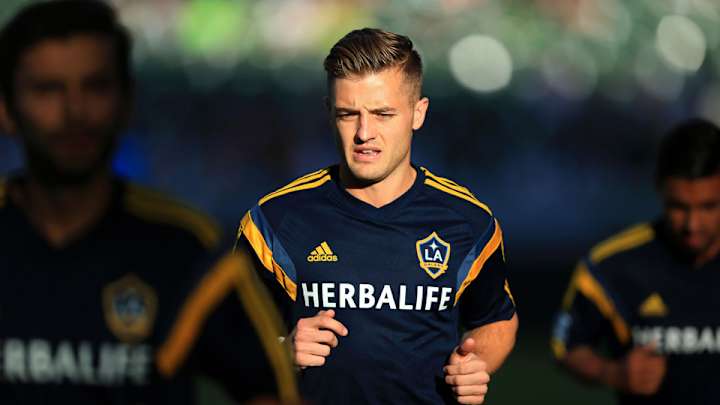 Obama salutes Robbie Rogers in Galaxy's White House welcome