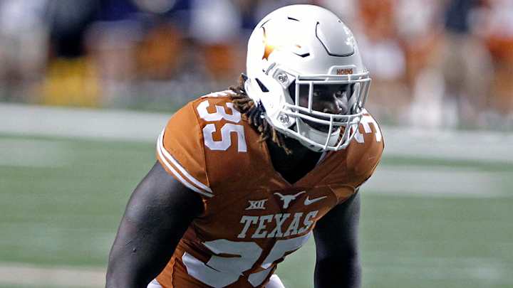 Texas linebacker Edwin Freeman (shoulder) out 6–8 weeks