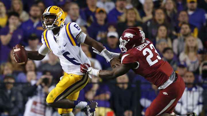 Surging Arkansas sinks No. 9 LSU, 31-14 Surging Arkansas sinks No. 9 LSU, 31-14